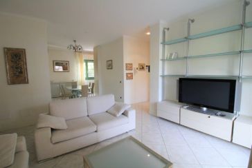 Foto Appartamento Rif.AF015 in affitto-stagionale situato a Forte dei Marmi