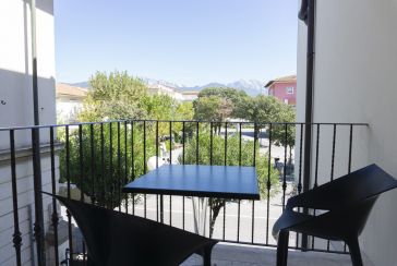 Main photo about Apartment Ref.AF325 for seasonal-rent located in Forte dei Marmi