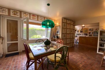 Main photo about Apartment Ref.AF363 for seasonal-rent located in Forte dei Marmi