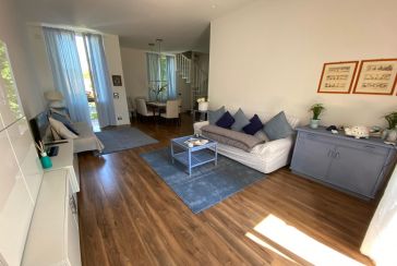 Main photo about Apartment Ref.AF369 for seasonal-rent located in Forte dei Marmi