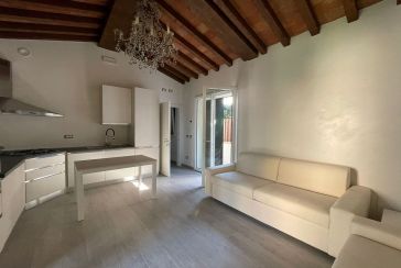 Main photo about Semi-Detached House Ref.AF389 for seasonal-rent located in Forte dei Marmi