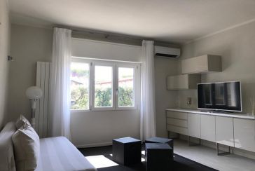 Main photo about Apartment Ref.AF394 for seasonal-rent located in Forte dei Marmi