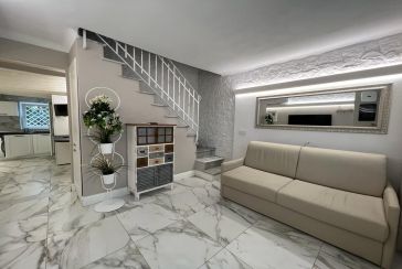Main photo about Apartment Ref.AF414 for seasonal-rent located in Forte dei Marmi