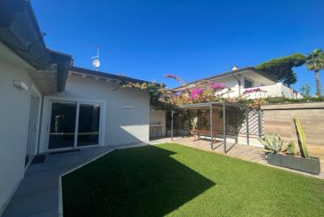Foto Casa Bifamiliare Rif.AF007 in affitto-stagionale situato a Forte dei Marmi