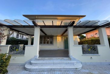 Foto Casa Bifamiliare Rif.AF028 in affitto-stagionale situato a Forte dei Marmi