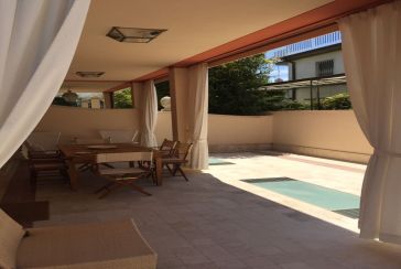 Main photo about Semi-Detached House Ref.AF071 for seasonal-rent located in Forte dei Marmi