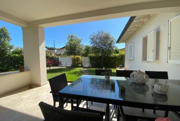 Main photo about Villa Ref.AF358 for seasonal-rent located in Forte dei Marmi
