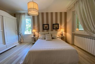 Main photo about Villa Ref.AF362 for seasonal-rent located in Forte dei Marmi