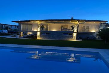 Foto Villa con Piscina Rif.AF518 in affitto-stagionale situato a Querceta