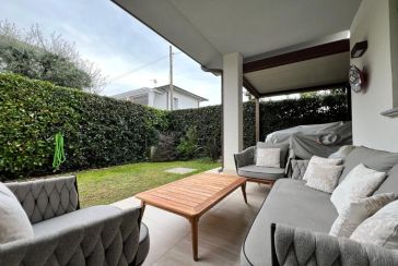 Foto Casa Bifamiliare Rif.F337 in vendita situato a Forte dei Marmi