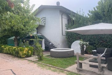 Foto Casa Bifamiliare Rif.F353 in vendita situato a Forte dei Marmi